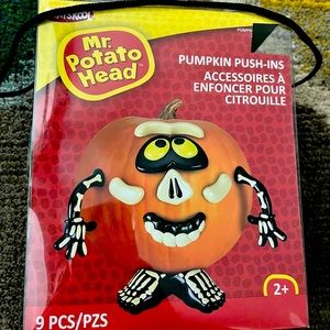 Playskool Mr. Potato Head pumpkin push-ins